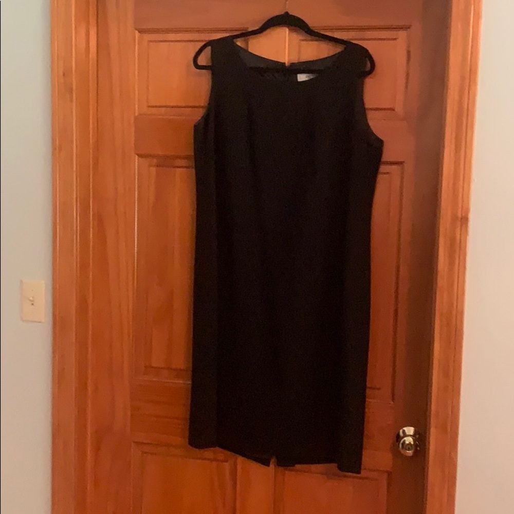 Jones Wear Black Sheath Dress